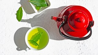 prepared bay leaf tea
