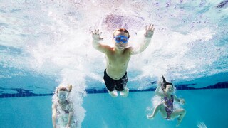 children swimming: Kids in the Pool
