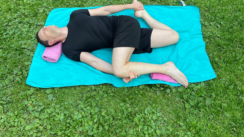 Arnold Schwarzenegger's Pretzel Stretch