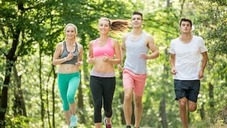 How long and fast should women and men be able to run for their basic fitness?