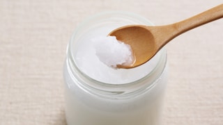 Healthy oil pulling