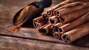 Cinnamon sticks and powder
