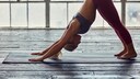 With the right exercises, you can also train your arms specifically with yoga