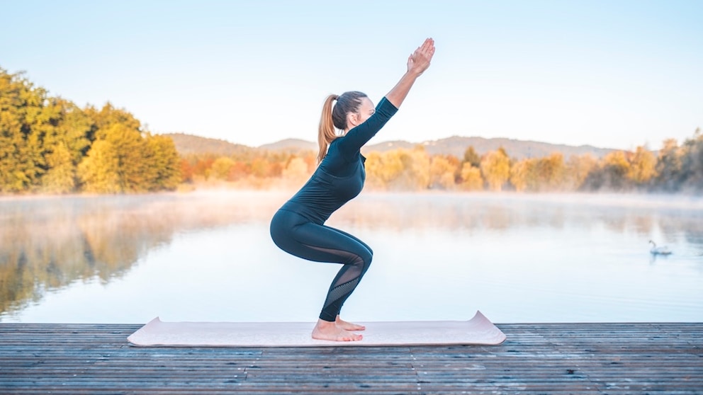 The "chair" yoga exercise trains the gluteal muscles