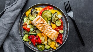 Is there a link between a low-carb diet and bowel cancer?