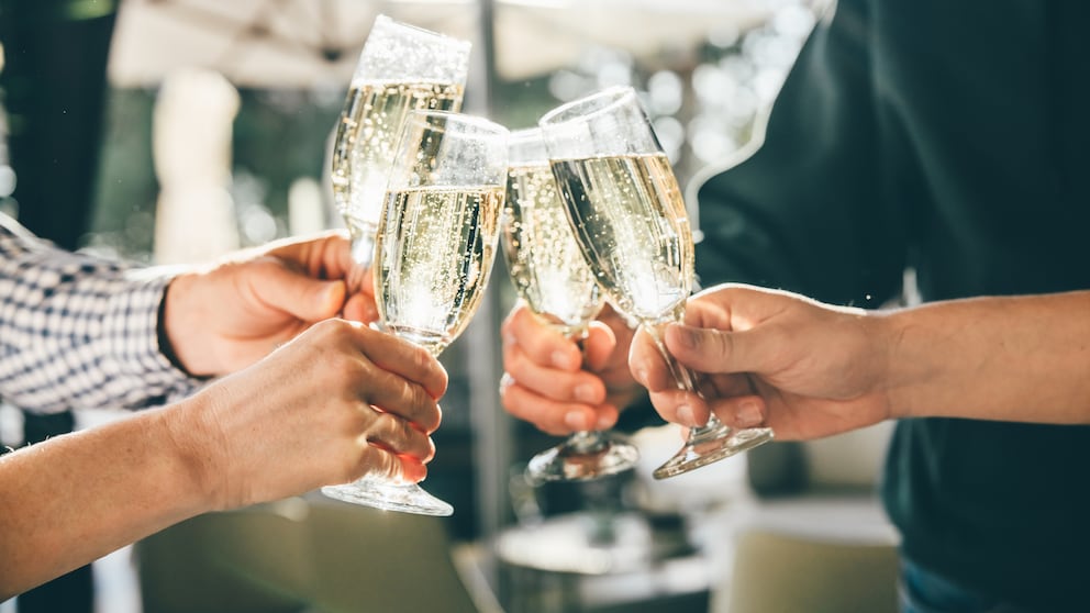 Sudden Death and Champagne