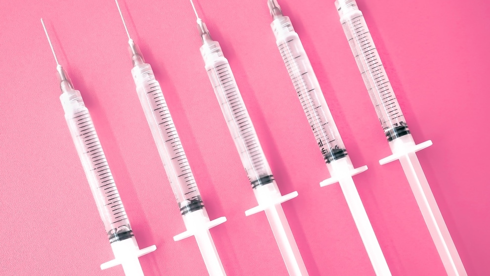 How Are So-Called "Weight Loss Injections" and Alcohol Cravings Connected?