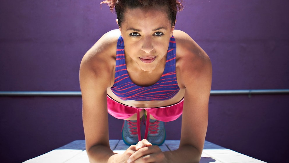 5 Isometric Plank Variations for a Strong Core