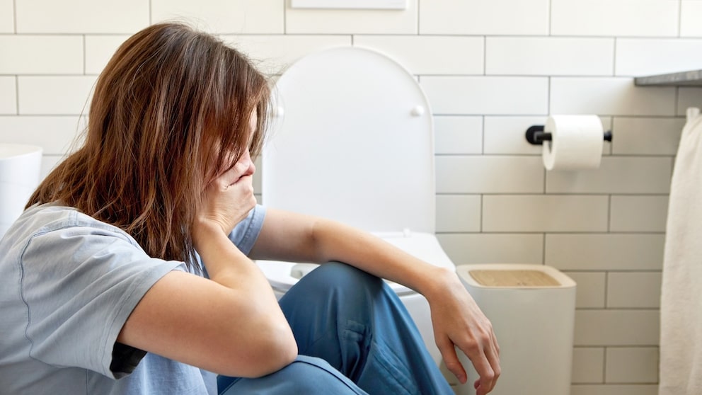 Not Just Vomiting: Other Symptoms Indicate Bulimia