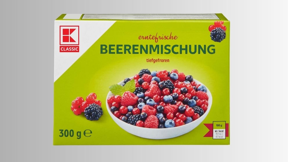 Do Not Eat This Frozen Berry Mix from Kaufland