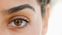 Loss of eyebrows can have various causes.