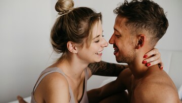 Lose Weight Through Sex: How Many Calories Do Orgasms Burn?