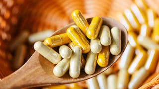 Magnesium Supplement Review: Comparing Forms, Differences in Effectiveness, Dosage, and Expert Recommendations