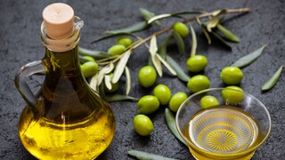 A recent study reveals why a specific olive oil might have a positive effect on cognitive health.