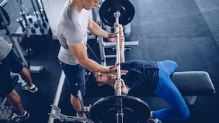 How Much Weight Should You Lift When Bench Pressing