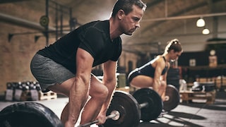 Is there guidance for selecting the weight for deadlifting?