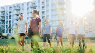 Do Many Steps a Day Suffice for a Good Figure? "No," Says Our Fitness Expert