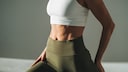 Cardio training alone is not the best way to burn calories. Those who engage in effective strength training can reach their weight loss goals more quickly.