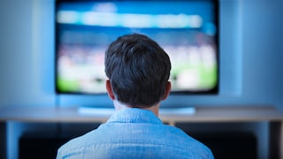 What Does Prolonged TV Watching Do to the Brain? The Study Reveals Differences Between Women and Men and Their Consequences.