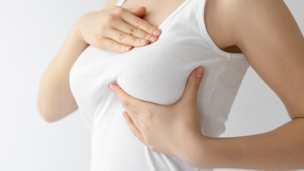 Alcohol Can Influence Breast Cancer Risk

A recent analysis summarizes the key findings from important studies.