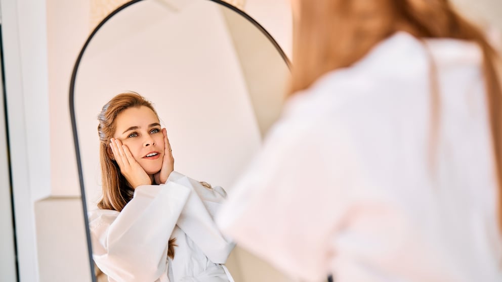 Expert Explains the "Cortisol Face"