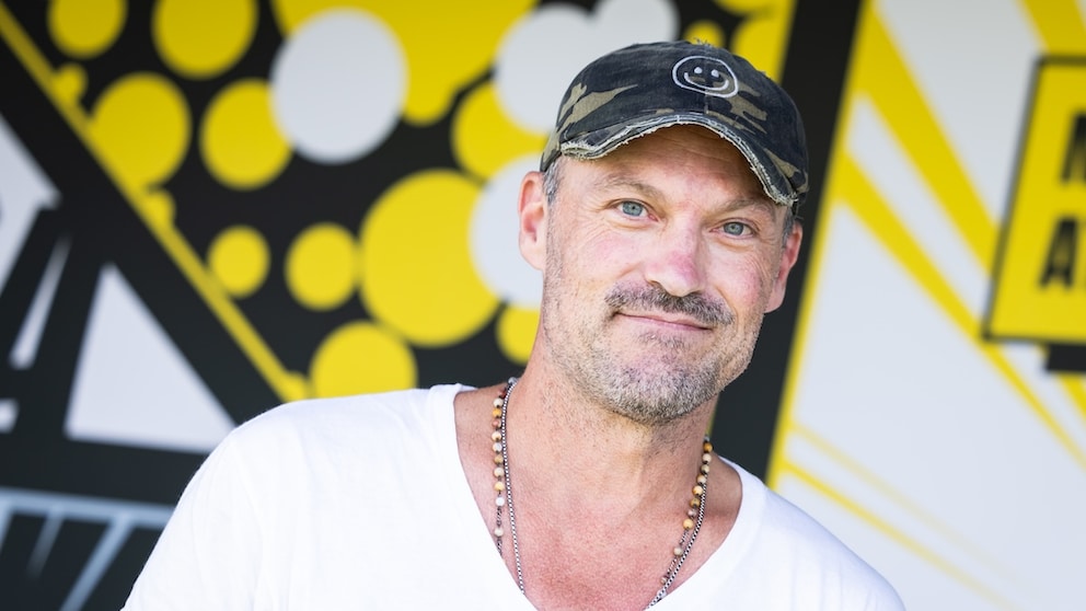 Brian Austin Green Talks About Sex