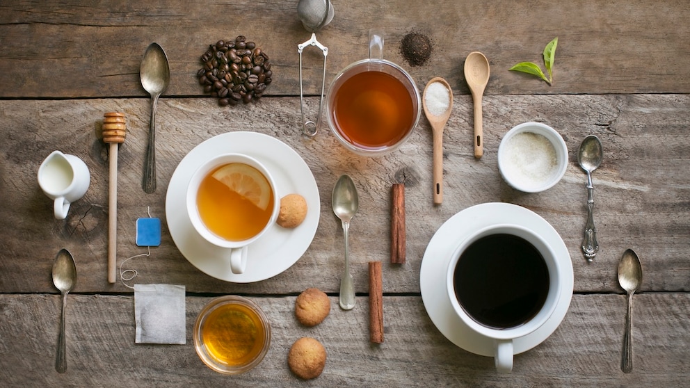 How Do Coffee and Tea Affect Health?