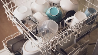 What to Watch for When Cleaning Your Dishwasher