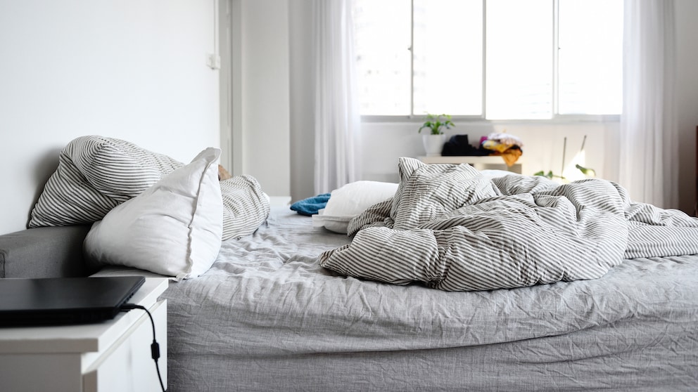 Things You Should Ban from the Bedroom
