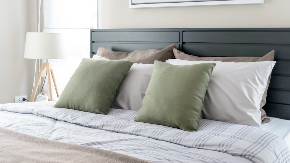 King-Size vs. Queen-Size Bed: What's the Difference?