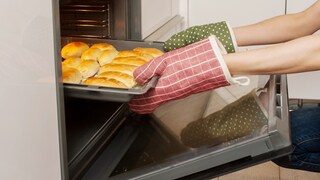 Baking Sheet: Which Side Up?