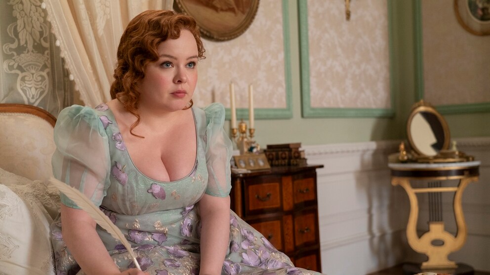 In season 3 of the popular series "Bridgerton," the storyline focuses on the love story of the character Penelope Featherington.