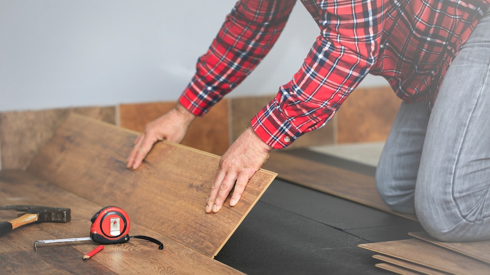Laying the floor