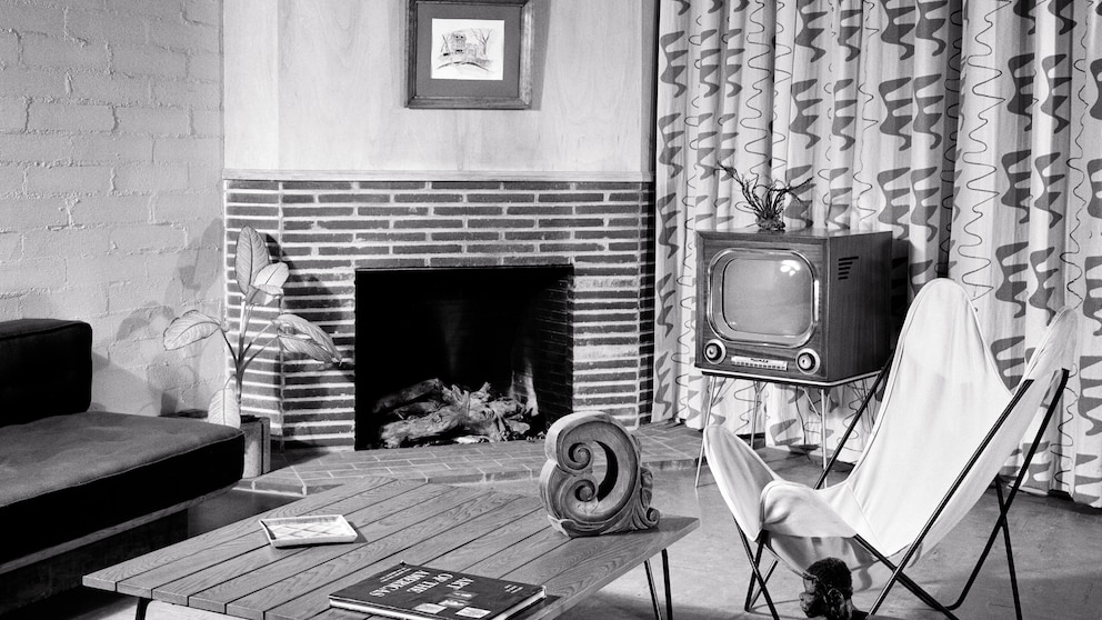 The Butterfly Chair in a Mid-20th Century Living Room