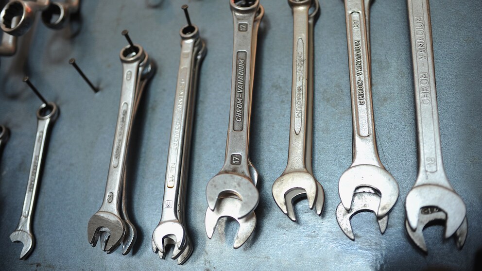 Combination wrench