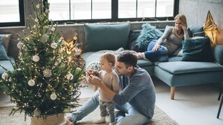Small trees are also welcome, as you can also include the little ones in the decorating tradition