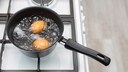 How long an egg needs to cook also depends on its size