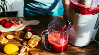 When buying a juicer, make sure that the appliance can be dismantled - otherwise cleaning can be tedious