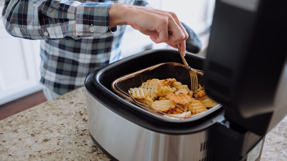 Hot air fryer