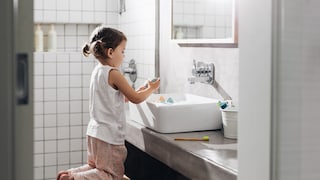 A children's bathroom should not only be designed to appeal to kids but also be functional.