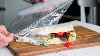 To wrap food, many people choose plastic wrap.