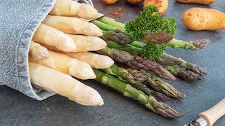 Asparagus has a short shelf life. Is it possible to freeze it?