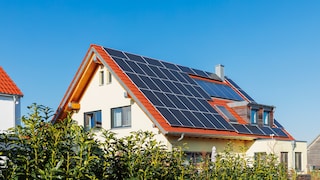 A photovoltaic system is a great way to save on energy costs. But does it still work during a power outage?