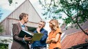 There is some information that real estate agents should definitely share with prospective buyers.