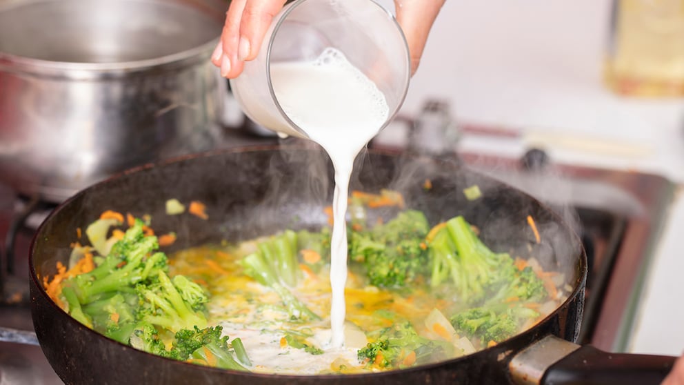 Cooking cream, whipped cream, or cooking crème are often found side by side in the refrigerated section. But what exactly is the difference?