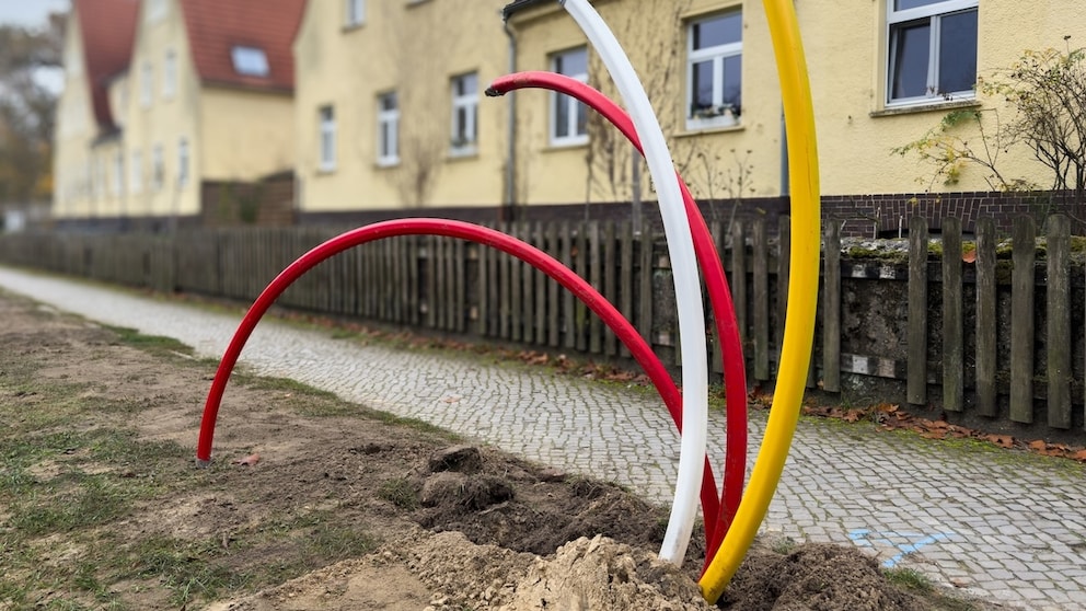 Fiber-optic connection