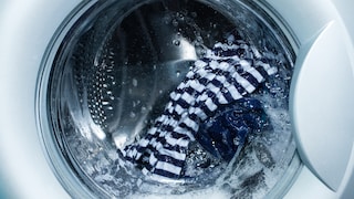 How Long Can Wet Laundry Stay in the Washing Machine Before It Starts to Smell?
