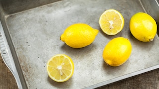 Lemon is considered a popular home remedy, even for cleaning the oven. But is that really true?