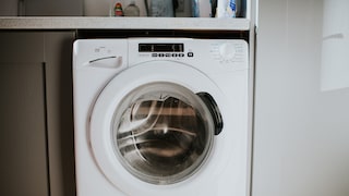 Can a washing machine really be cleaned with a dishwasher tablet?
