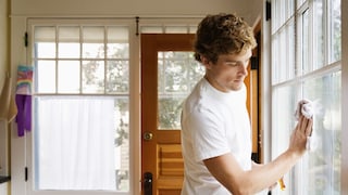 Glycerin is considered a tried-and-true trick for cleaning windows. Does it really help?